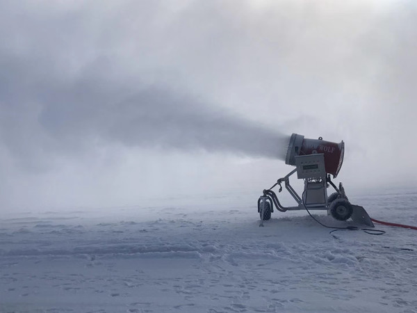 尧山滑雪场诺泰克2018年造雪现场