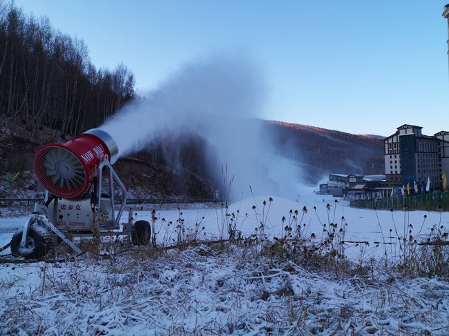 人工造雪机